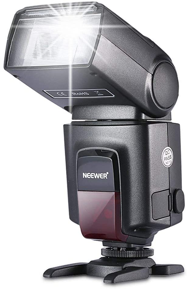 Best budget Speedlight Compatible Flash for Canon DSLRs for beginners